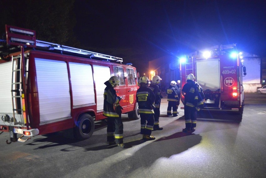 Nocny pożar w przetwórni owoców w Jarogniewicach w gminie Czempiń