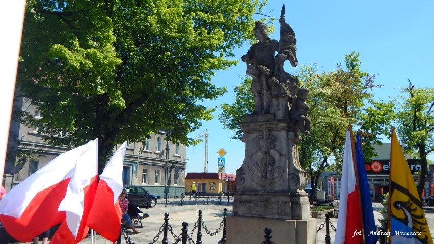 Na Placu Floriana, odbyły się Powiatowe Obchody Dnia Strażaka