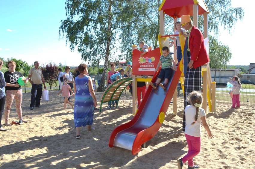 Na osiedlu Słonecznym w Sulęcinie do użytku został oddany nowoczesny plac zabaw [zdjęcia]