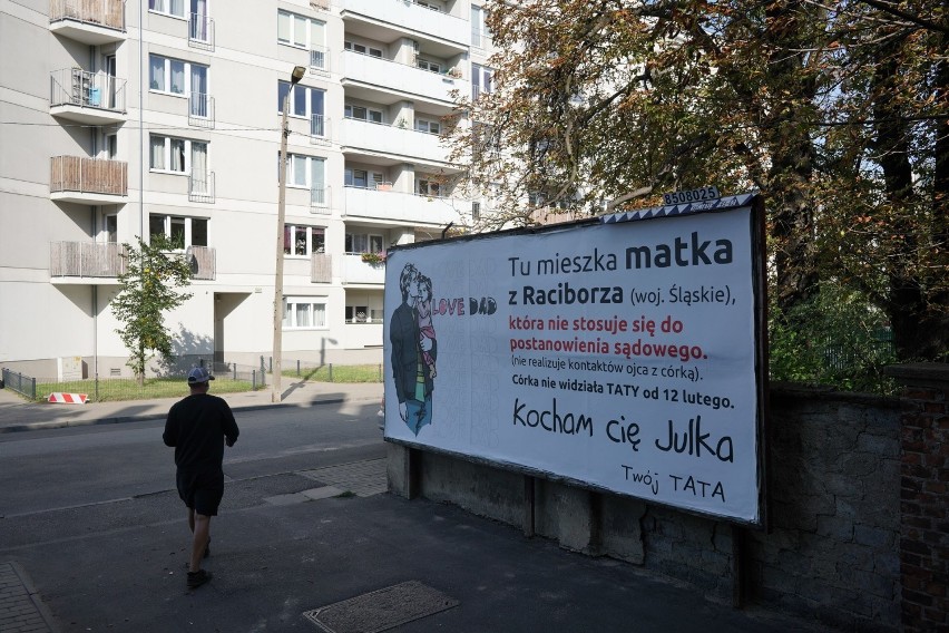 Mieszkaniec Raciborza wywiesił bilbord w pobliżu domu w...