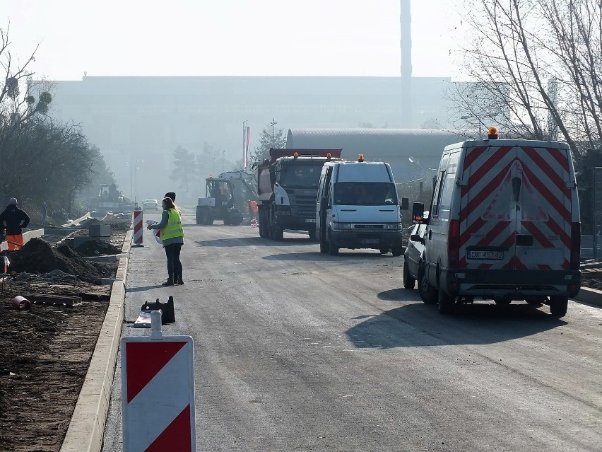 Przebudowa dróg na terenie parku przemysłowego Metalchem w...