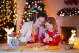 Świąteczne zabawy dla dzieci – 8 pomysłów na wspólne spędzenie czasu. Co robić z dziećmi, aby się nie nudziły w Wigilię i Boże Narodzenie?