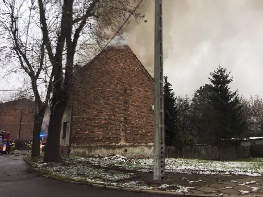 Tragiczny pożar w Bytomiu, w dzielnicy Miechowice. Nie żyje...