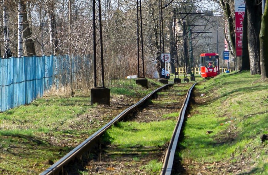 Skrzyżowanie Zabrzańska - Frycza-Modrzewskiego w Bytomiu...