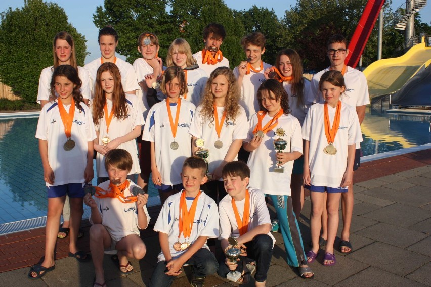Zawodnicy Sekcji Pływackiej MAL WOPR wrócili z Nordhorn z 42 medalami [ZDJĘCIA]