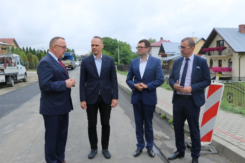 Wiceminister infrastruktury Rafał Weber z wizytą w powiecie jarosławskim [ZDJĘCIA]