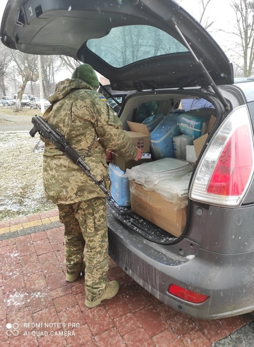 Mieszkańcy Ukrainy otrzymali dary z Krosna Odrzańskiego i...