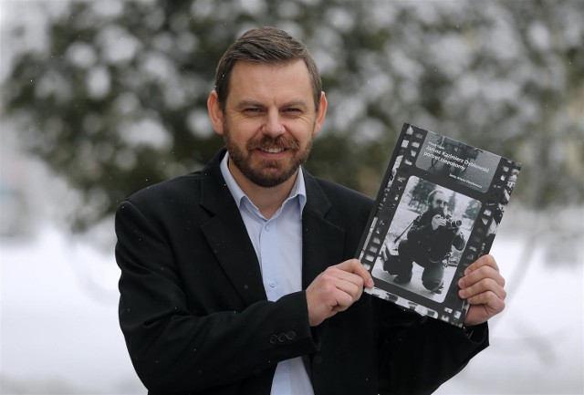 Marek Gajda przyznaje, że nigdy nie spotkał się z Januszem Dybkowskim, ale jego postać zawsze go fascynowała