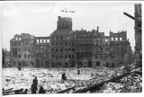 Niepublikowane zdjęcia Warszawy z lat 40. Zrujnowane Śródmieście, pierwsze lata odbudowy, wyścigi motorowe i samochodowe