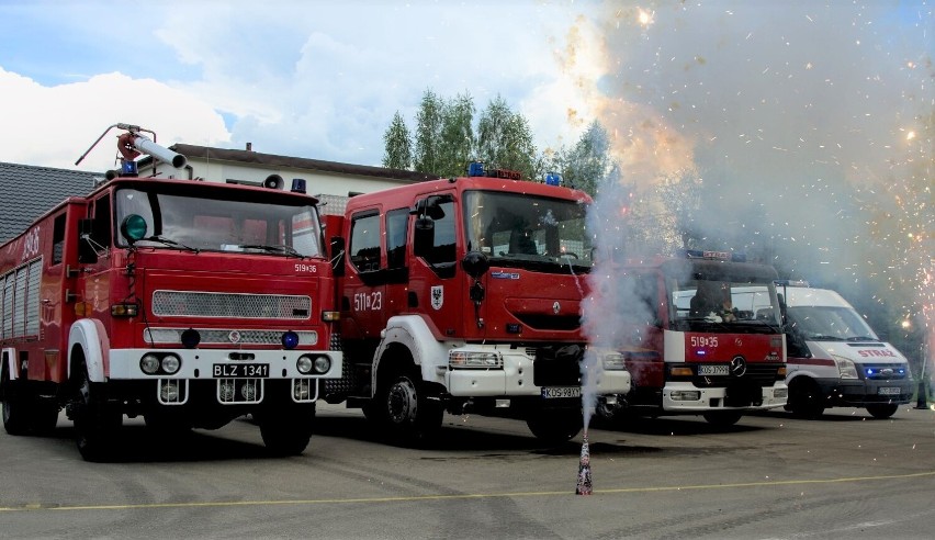 Strażacy w Kętach Podlesiu cieszą się z powiększenia stanu...