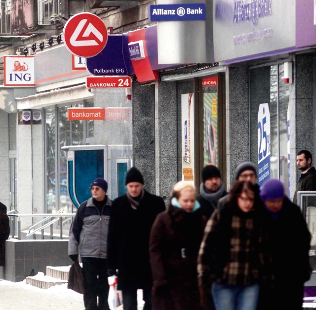 Ulica Rajska w Gdańsku. Bank na banku