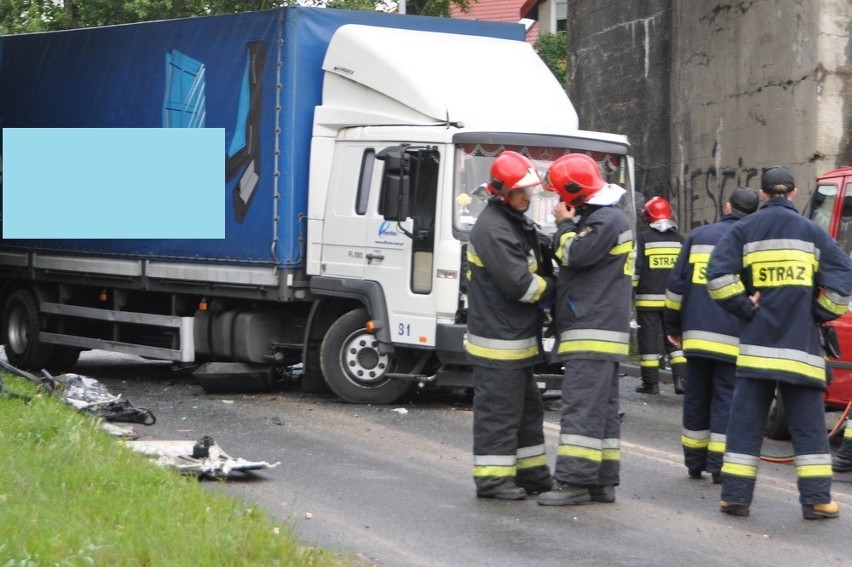 Wypadek na drodze wojewódzkiej nr 211 w Borkowie