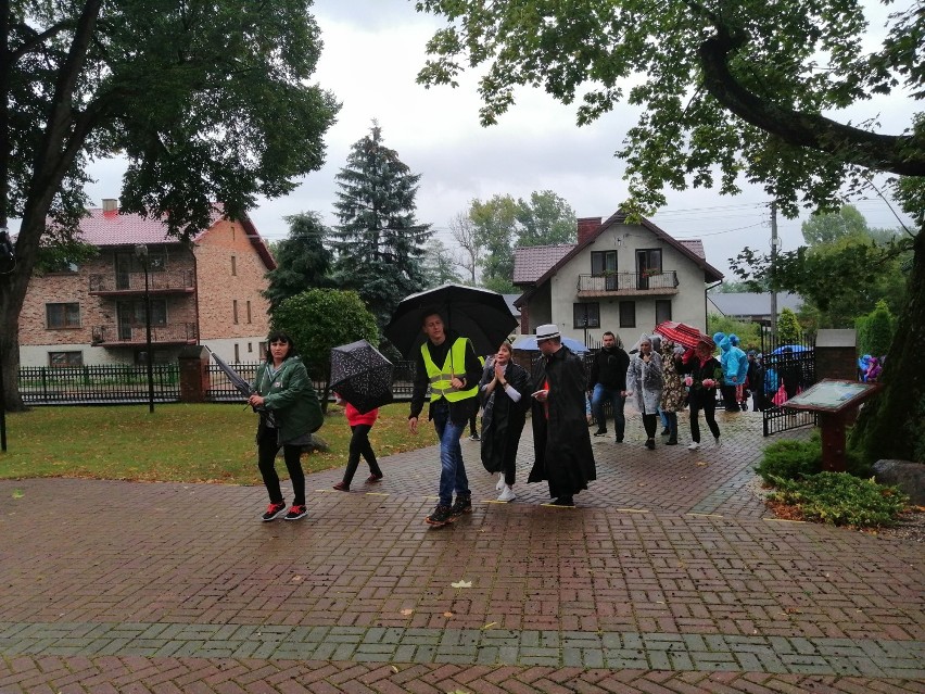 Ostatnia w 2020 roku piesza pielgrzymka do Sanktuarium w...