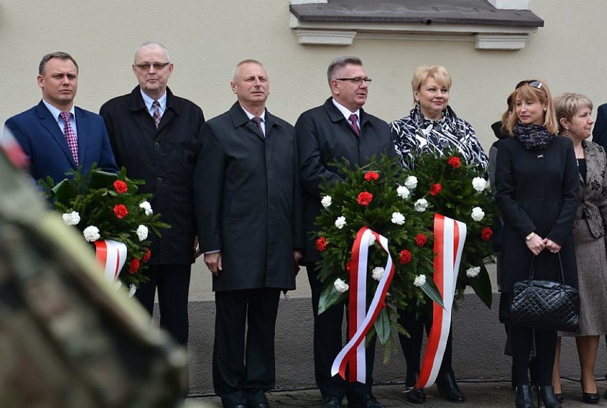 Uczcili tych, którzy zginęli w Katyniu i Smoleńsku 