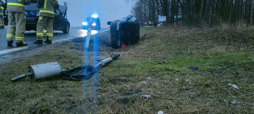 Wypadek na DK94 w Nowosielcach. Poszkodowana została jedna osoba [ZDJĘCIA]
