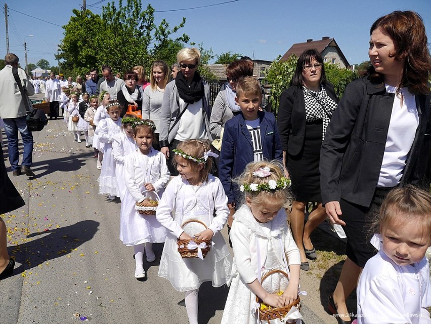 Boże Ciało: Żelistrzewo, Połchowo