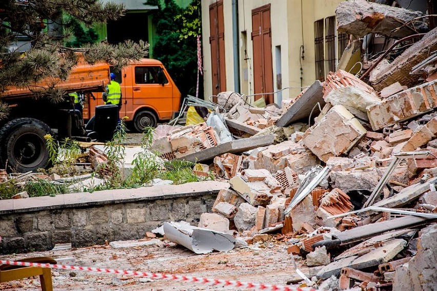 Tak 10 lat temu wyburzano ul. Rycerską w Wałbrzychu i rodził się nowy plac - zobacz archiwalne zdjęcia