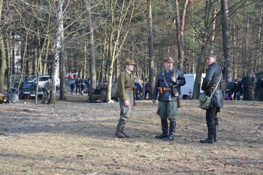 Poruszające widowisko walk Żołnierzy Wyklętych w Stalowej Woli