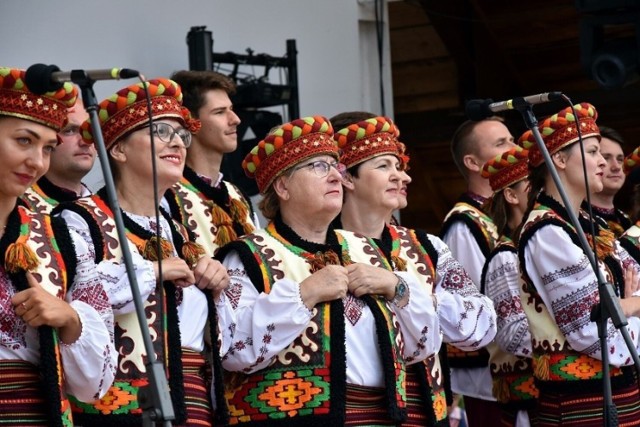 Łemkowie to grupa etniczna licząca sobie około 10 tys. osób.