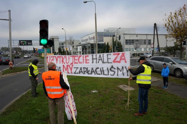 W poniedziałek, 28 października odbył się drugi protest przed fabryką Volkswagena w Antoninku. Po raz kolejny zjawili się na nim przedstawiciele firm, które nie otrzymały pieniędzy za budowę nowej hali - Rembor Group i podwykonawcy.