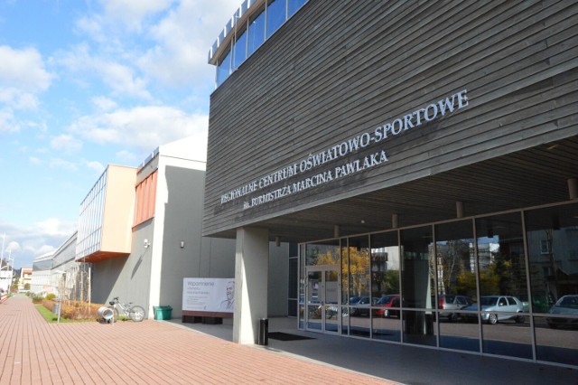 Szkoła Muzyczna I Stopnia w Dobczycach mieści się w Regionalnym Centrum Oświatowo-Sportowym