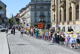 Marsz ulicami Kalisza zainaugurował 10. Kaliski Tydzień Zdrowia ZDJĘCIA