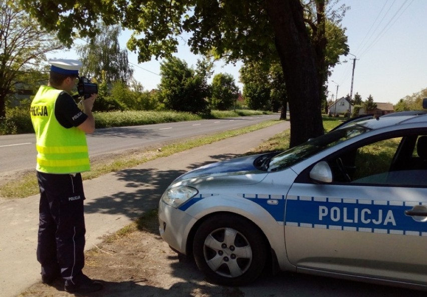 Powiat chodzieski: Policja przyjrzała się bezpieczeństwu na drogach. 61 osób dostało mandaty [FOTO]