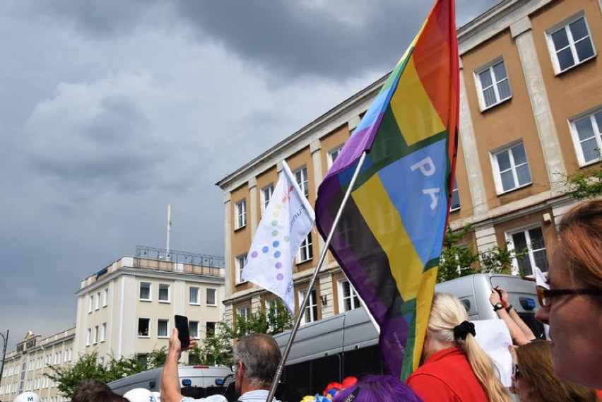 Co działo się na pierwszym marszu równości w Białymstoku?...