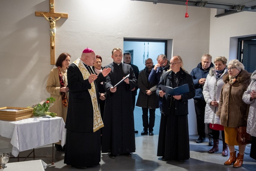 Poświęcenie nowego budynku Caritas w parafii św. Pawła w Zduńskiej Woli