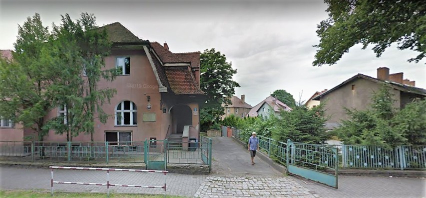 Budynek szkoły muzycznej w Żaganiu jest na sprzedaż
