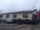 Pożar warsztatu wulkanizacji w Leźnie. Straty sięgają 400 tys. zł
