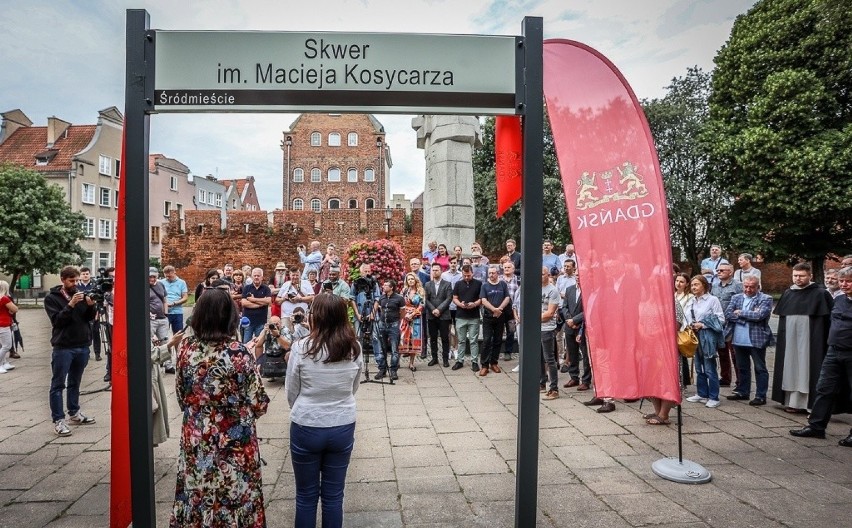 Gdańsk uczcił słynnego fotografa. Skwer otrzymał imię Macieja Kosycarza 