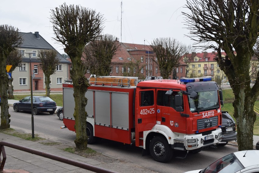 Strażacy z Miastka zaalarmowani przez pacjentów przychodni. Wyczuli gaz  (FOTO)