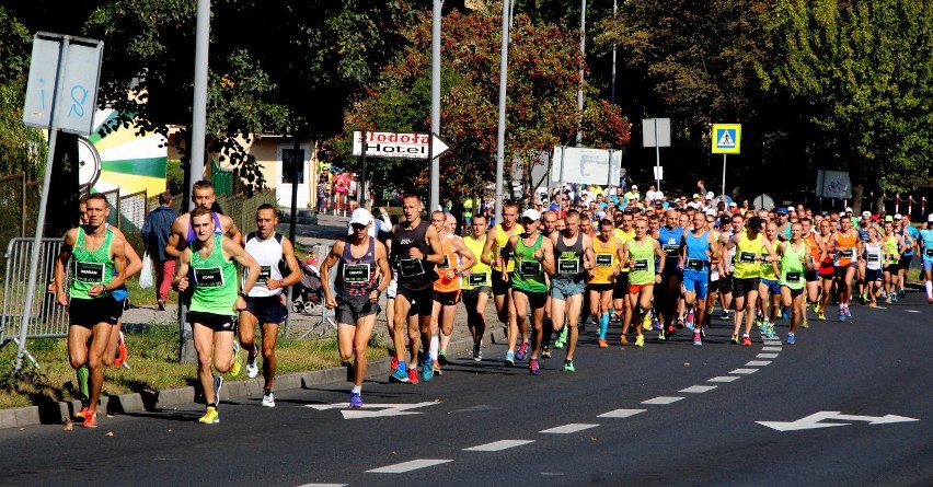 IV Novita Półmaraton Zielonogórski - Pierwszy podbieg (1) [zdjęcia]