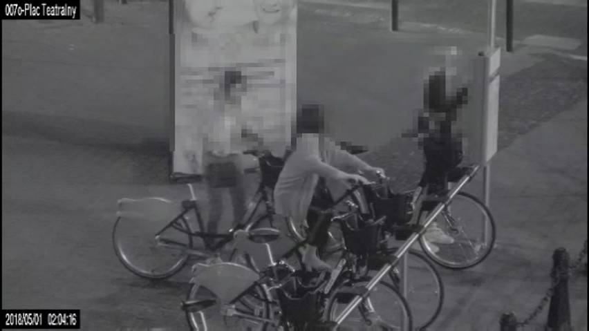 Nocny rowerowy rajd po Bydgoszczy. Pijane kobiety przewracały się na jezdnię! [zdjęcia, wideo]