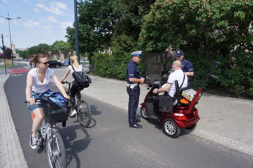 "Bezpieczny rowerzysta" w Łodzi. Akcja profilaktyczna łódzkiej policji [ZDJĘCIA]