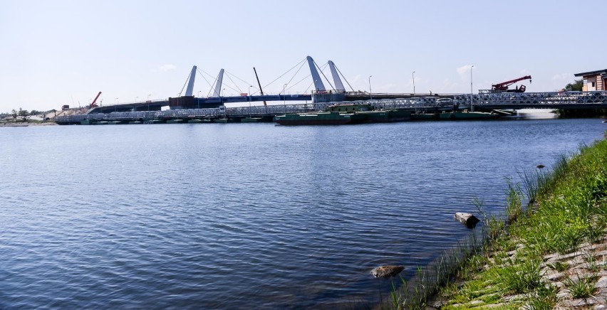 Budowa mostu w gdańskim Sobieszewie