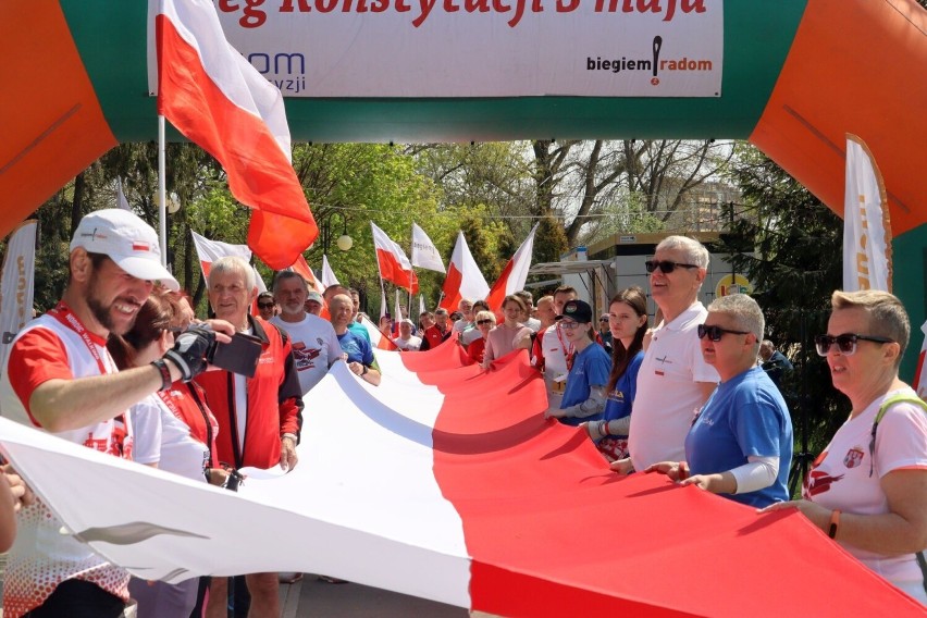 Bieg Flagi nad zalewem na Borkach w Radomiu. Zobacz zdjęcia