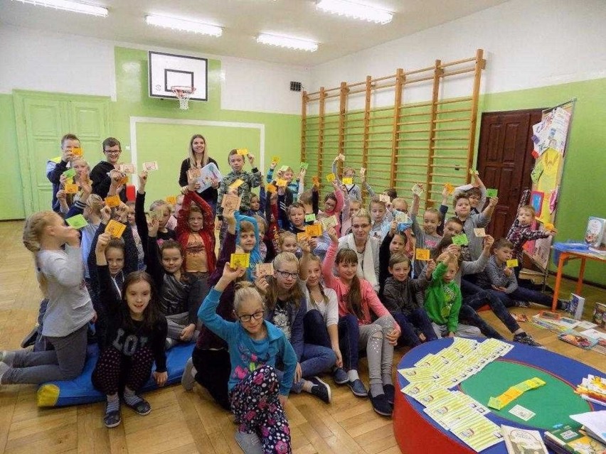 Dzieci i młodzież z Kuczkowa wzięły udział w Ogólnopolskim Dniu Głośnego Czytania