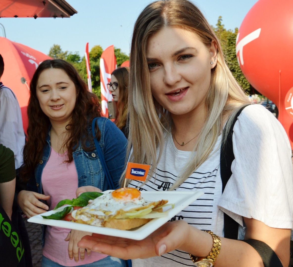 Śniadanie z radiem Zet w parku Jana Pawła II w Piotrkowie | Piotrków  Trybunalski Nasze Miasto
