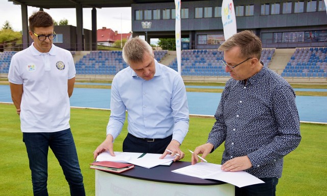Kluby sportowe, KP Piła i KS Piła, otrzymają z miasta wsparcie finansowe w łącznej kwocie ponad 112 tysięcy złotych