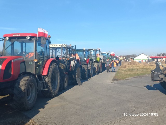 Rolnicy z powiatu lublinieckiego znów wyjechali na drogi. Protest trwa