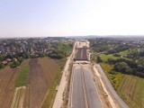 Północna Obwodnica Krakowa: powstają jezdnie, tunele i mosty. Zobacz postępy prac [ZDJĘCIA] 5.09.2022