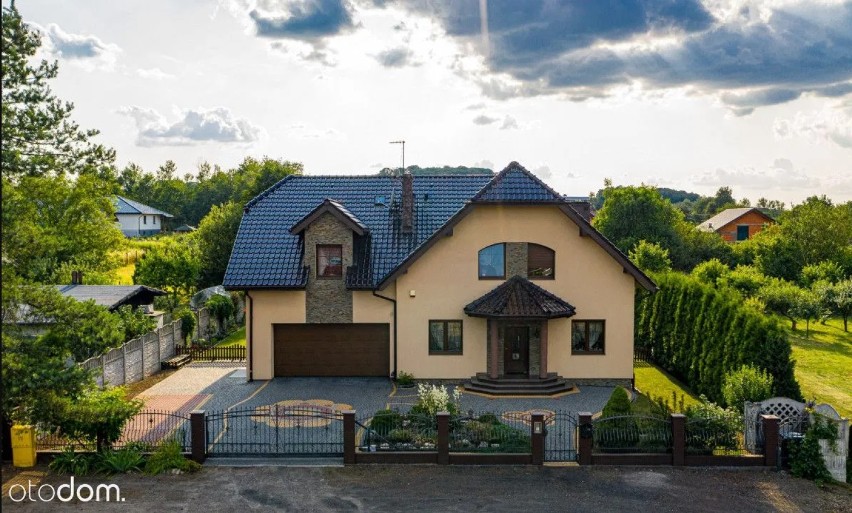 Oto najdroższy dom na sprzedaż w Piekarach Śląskich. Szokujące wnętrza! Zobaczcie ZDJĘCIA