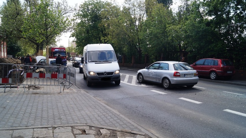 Wypadek niedaleko UKW w Bydgoszczy. Jedna osoba poszkodowana [zdjęcia] 