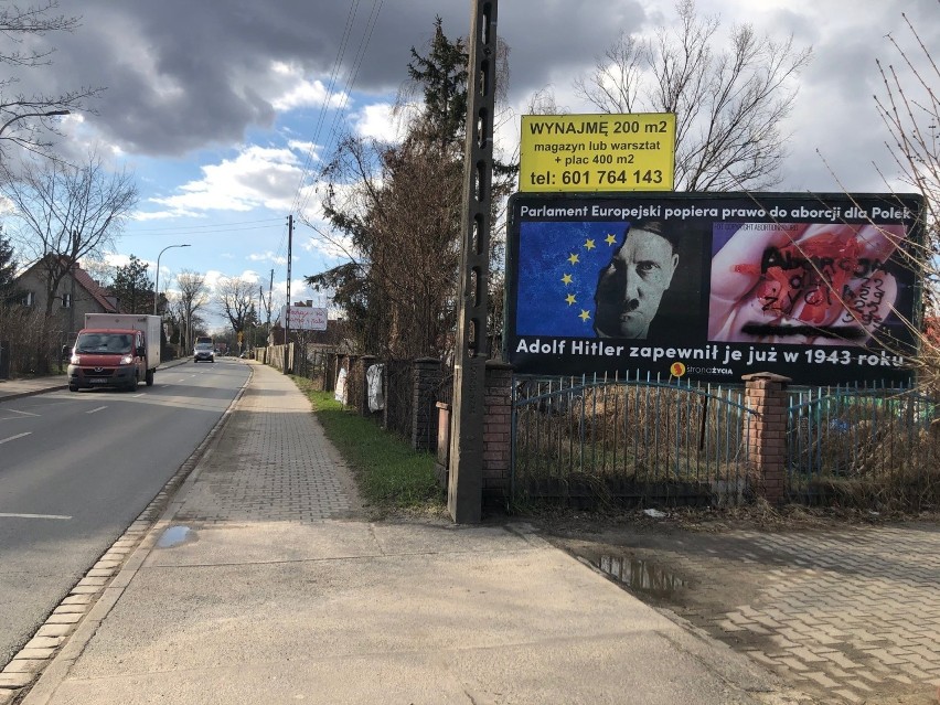 Zobacz kontrowersyjne billboardy na ulicach Wrocławia