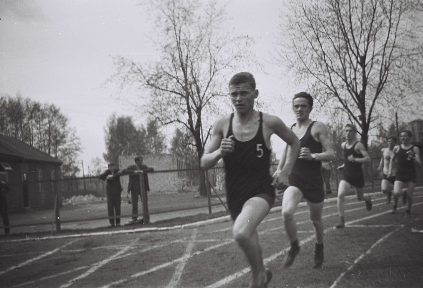 Zawody lekkoatletyczne w Sieradzu ponad pół wieku temu