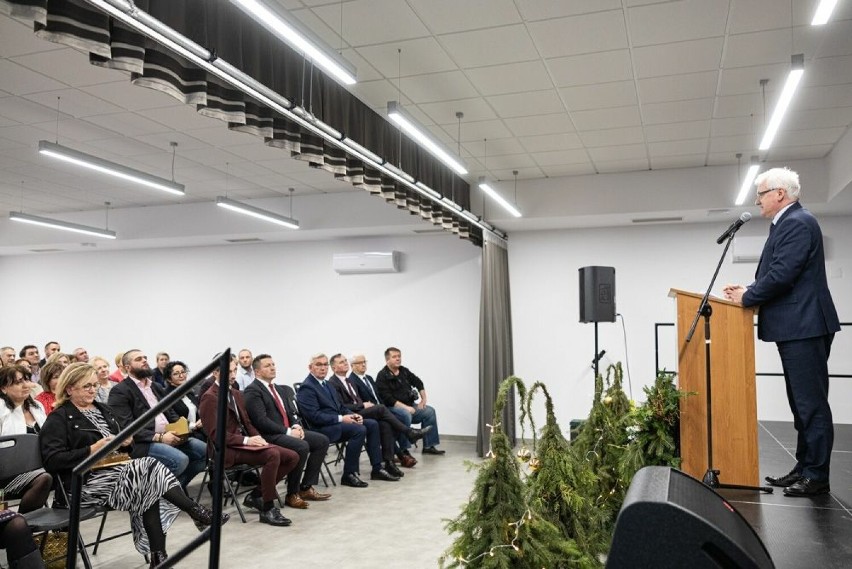 W Gnojniku otwarto nowoczesne Centrum Kultury i Rekreacji, jego budowa kosztowała ponad 12 mln zł