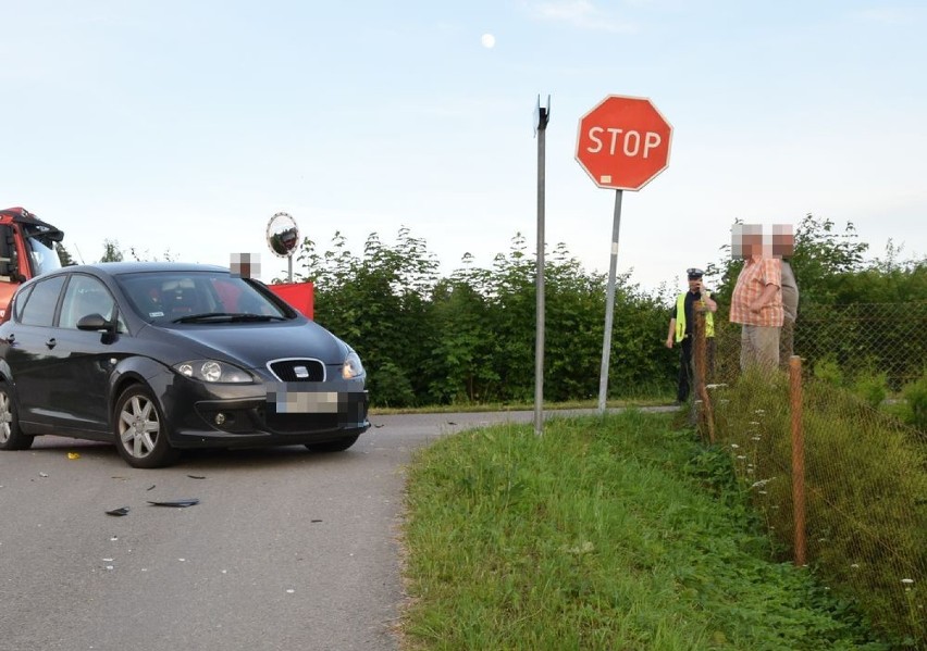 Wypadek w Zbychowie. Zginęła młoda kobieta, która jechała na motocyklu ZDJECIA