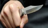 Atak nożownika w biały dzień pod galerią w Jeleniej Górze. 27- letni napastnik w rękach policji